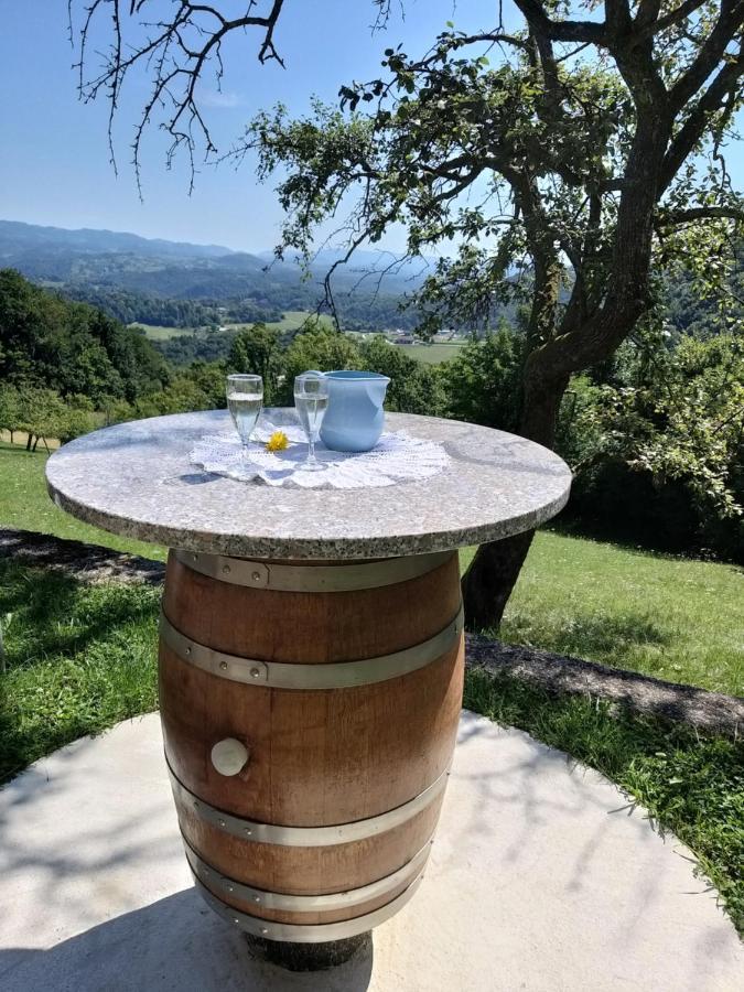 Getaway "At The Three Lights" Villa Sevnica Luaran gambar